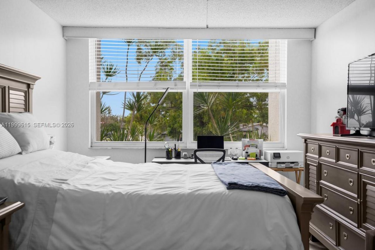 6870 Royal Palm Blvd, Unit 209M, Margate, FL 33063 Photo