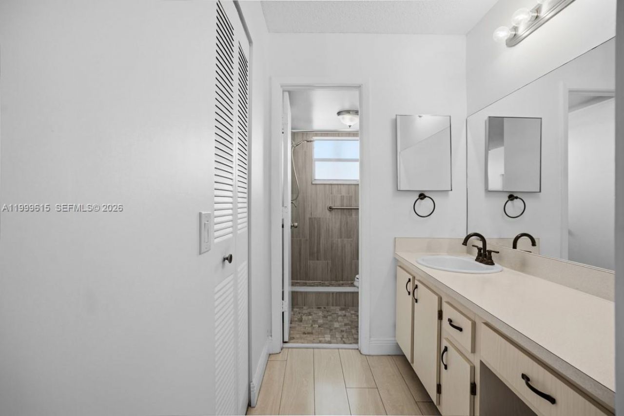 6870 Royal Palm Blvd, Unit 209M, Margate, FL 33063 Photo