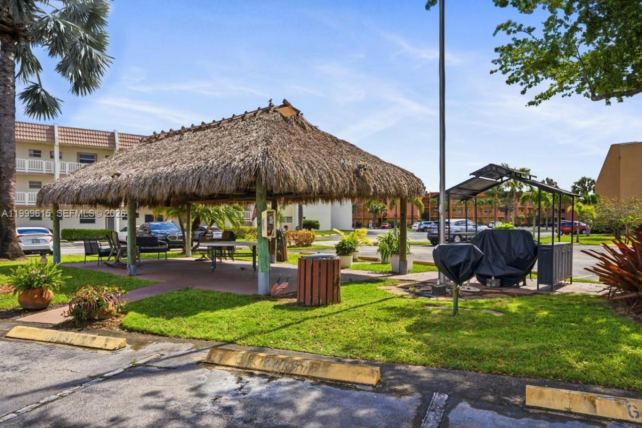 6870 Royal Palm Blvd, Unit 209M, Margate, FL 33063 Photo