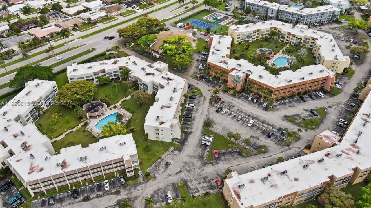 6870 Royal Palm Blvd, Unit 209M, Margate, FL 33063 Photo