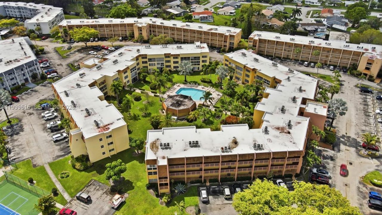 6870 Royal Palm Blvd, Unit 209M, Margate, FL 33063 Photo