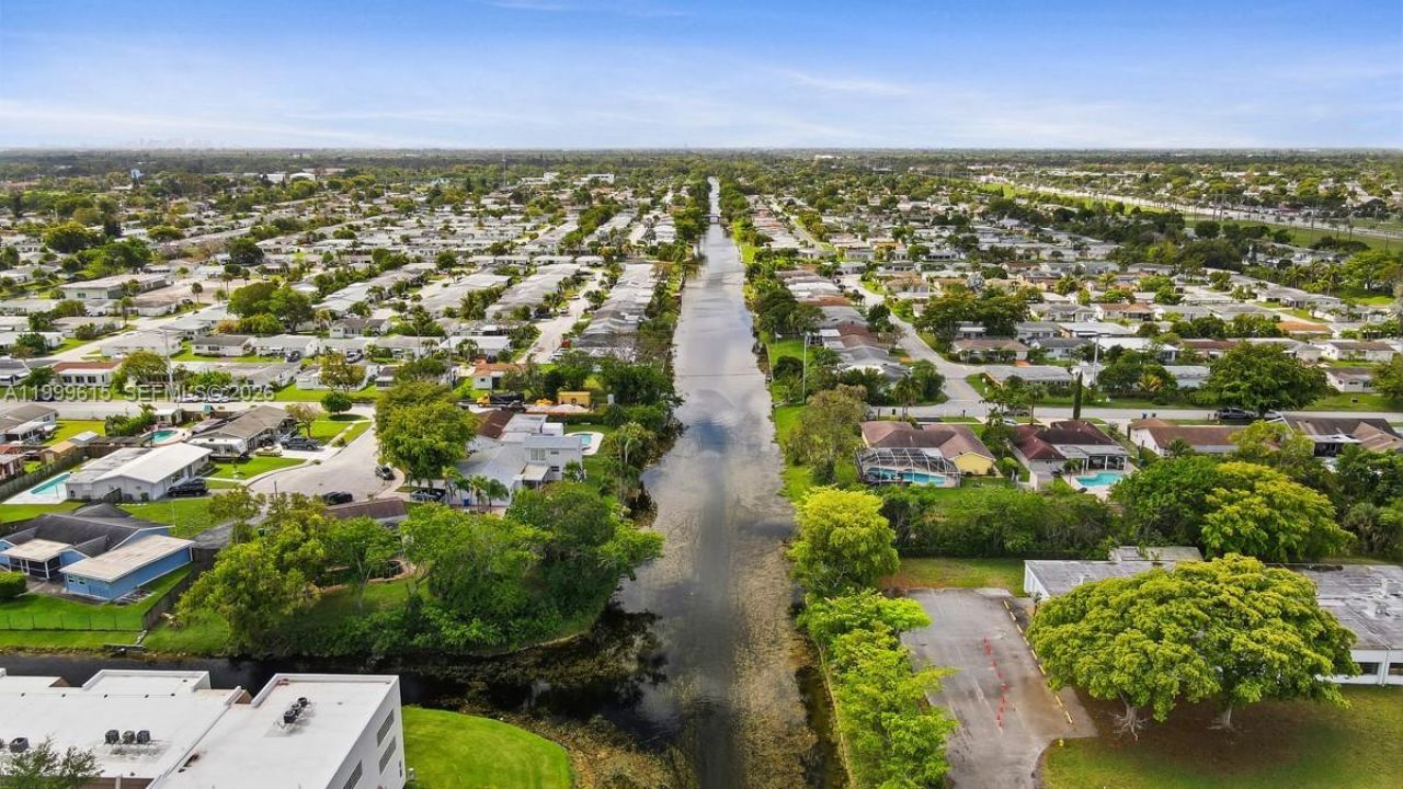 6870 Royal Palm Blvd, Unit 209M, Margate, FL 33063 Photo