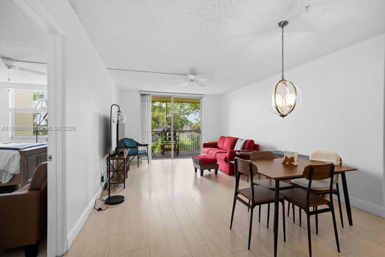 6870 Royal Palm Blvd, Unit 209M, Margate, FL 33063 Photo