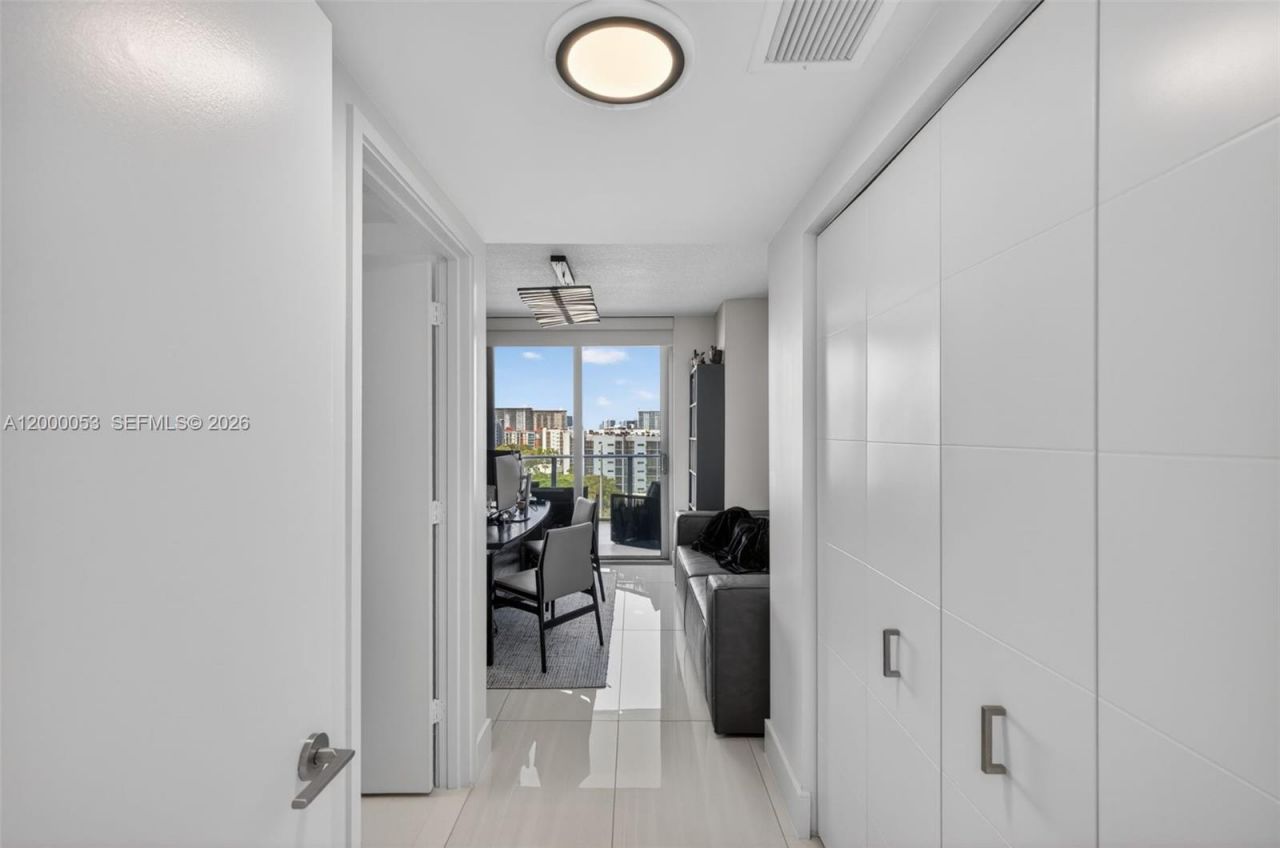 300 Sunny Isles Blvd, Unit 4-807, Sunny Isles Beach, FL 33160 Photo