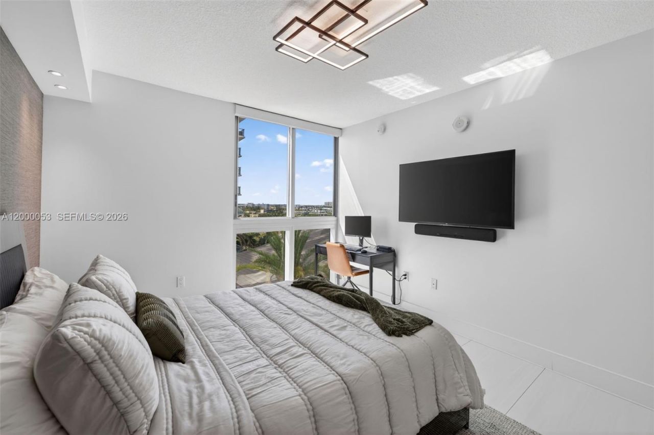 300 Sunny Isles Blvd, Unit 4-807, Sunny Isles Beach, FL 33160 Photo