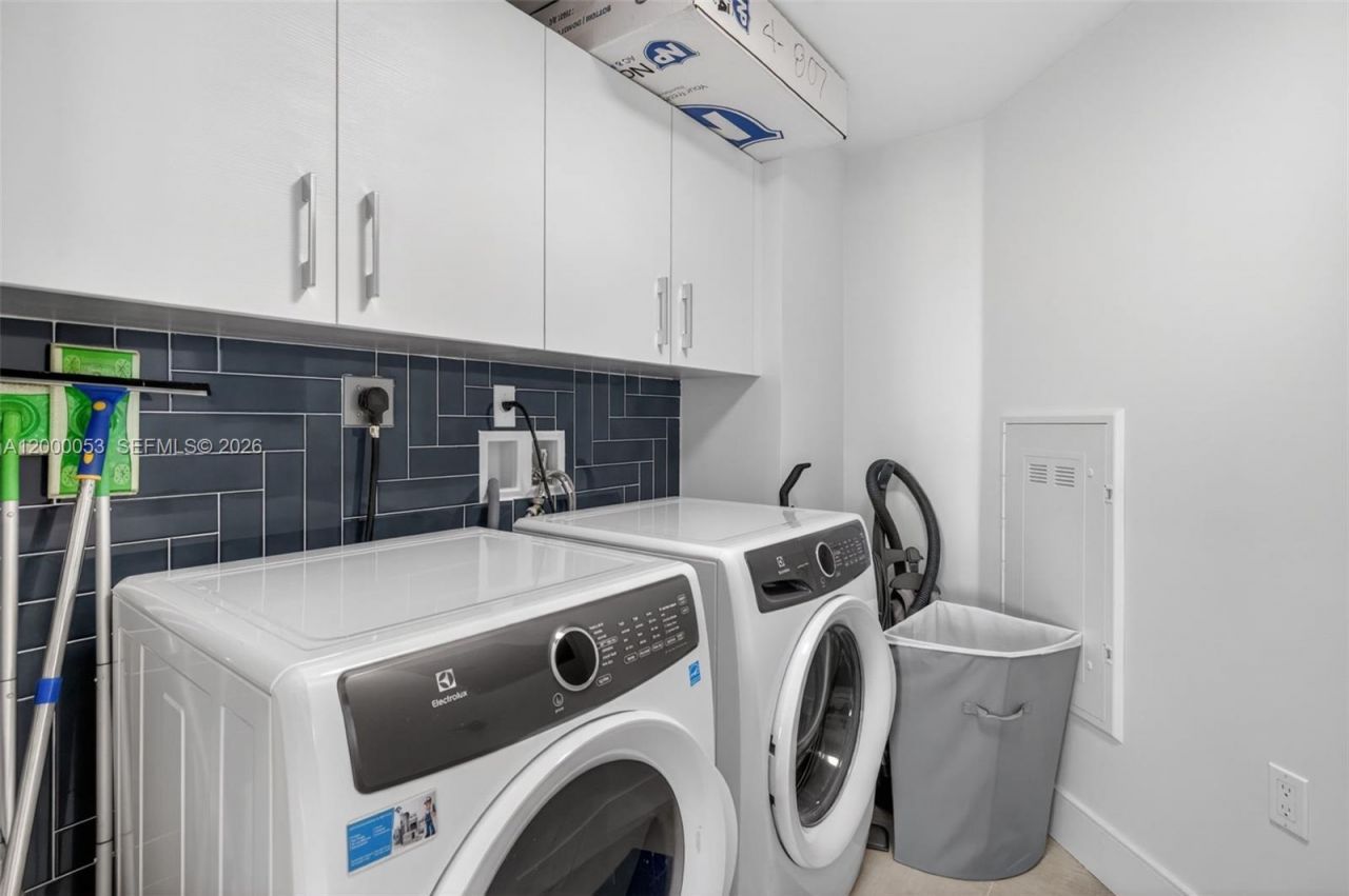 300 Sunny Isles Blvd, Unit 4-807, Sunny Isles Beach, FL 33160 Photo