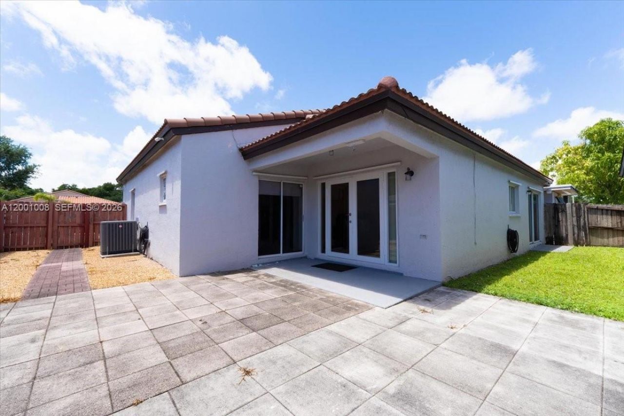 10959 SW 72nd Ter, Miami, FL 33173 Photo