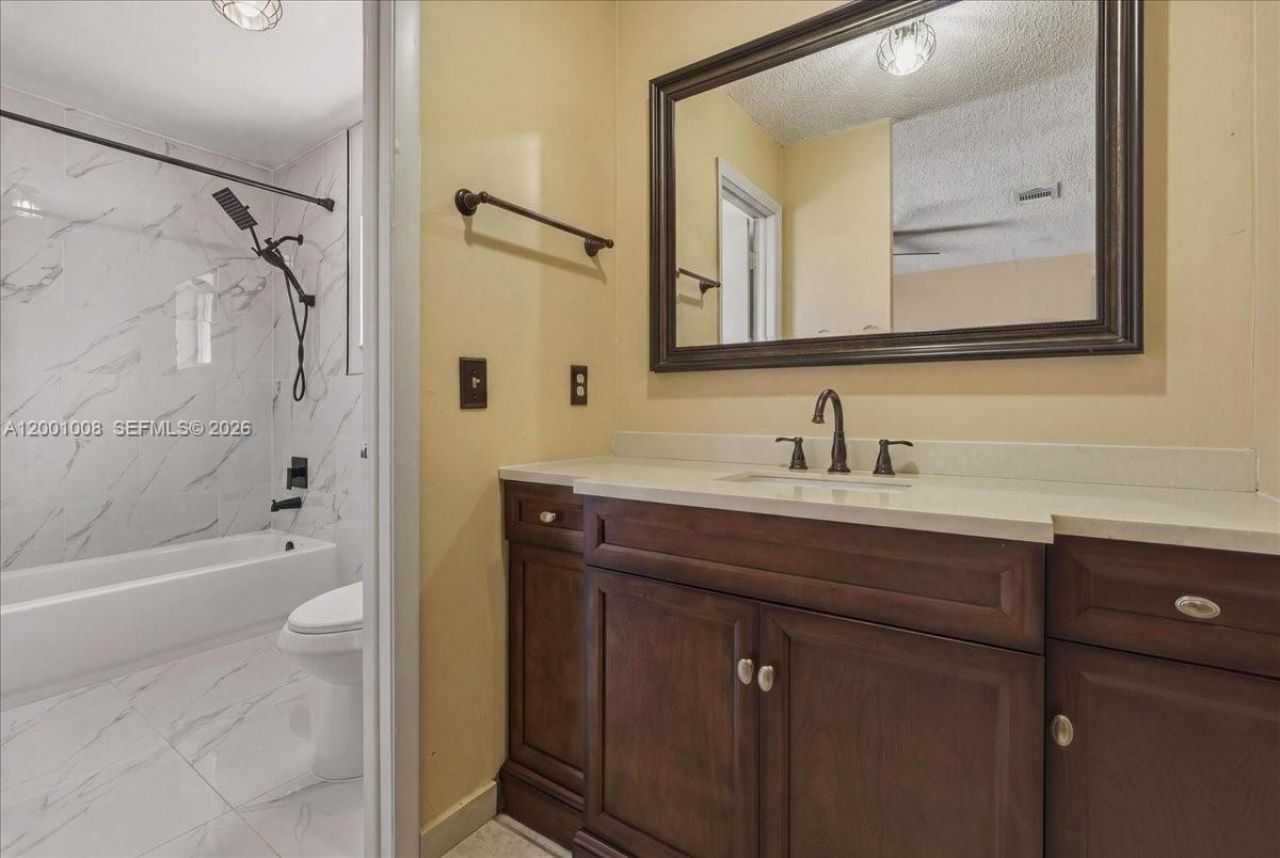 10959 SW 72nd Ter, Miami, FL 33173 Photo