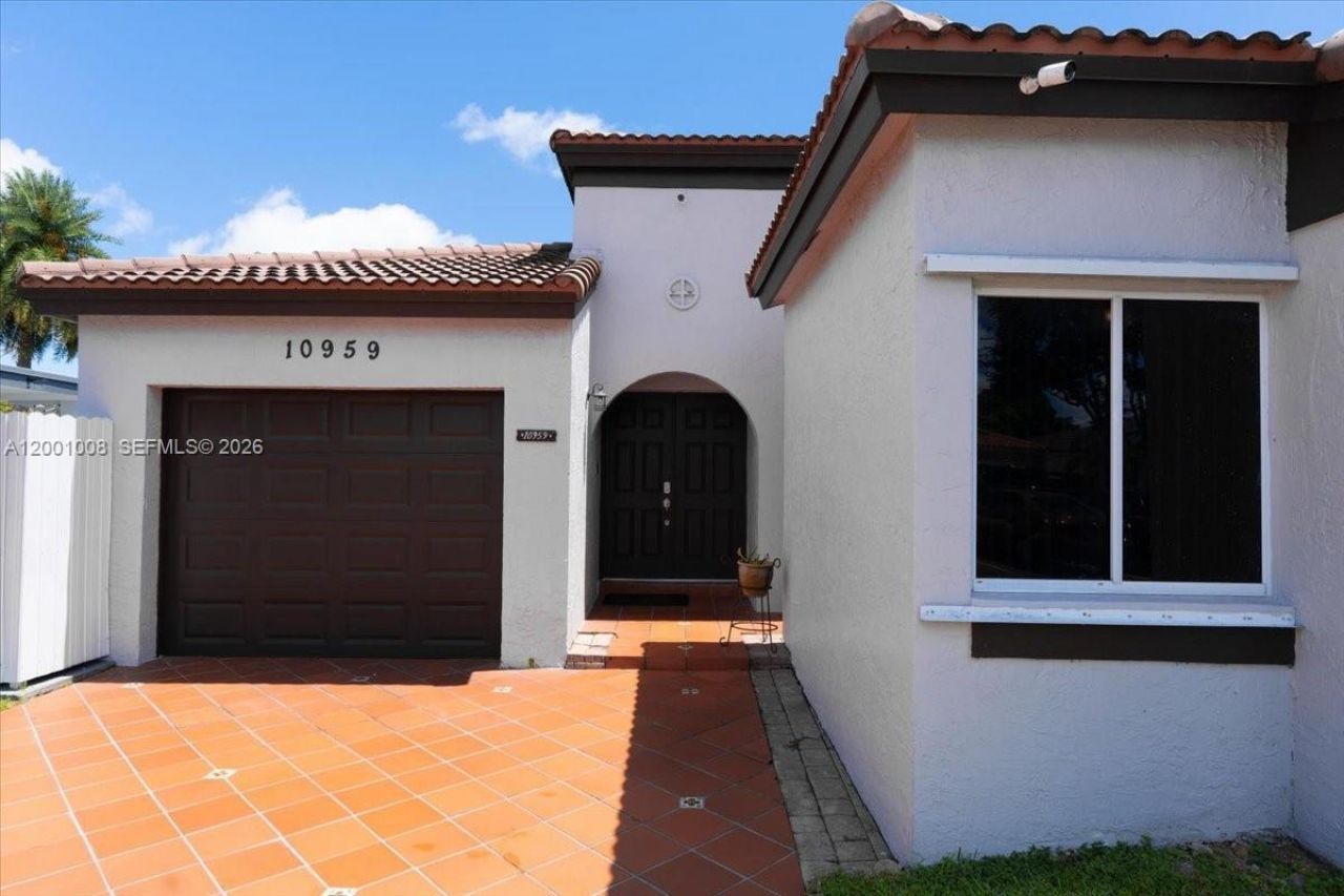 10959 SW 72nd Ter, Miami, FL 33173 Photo