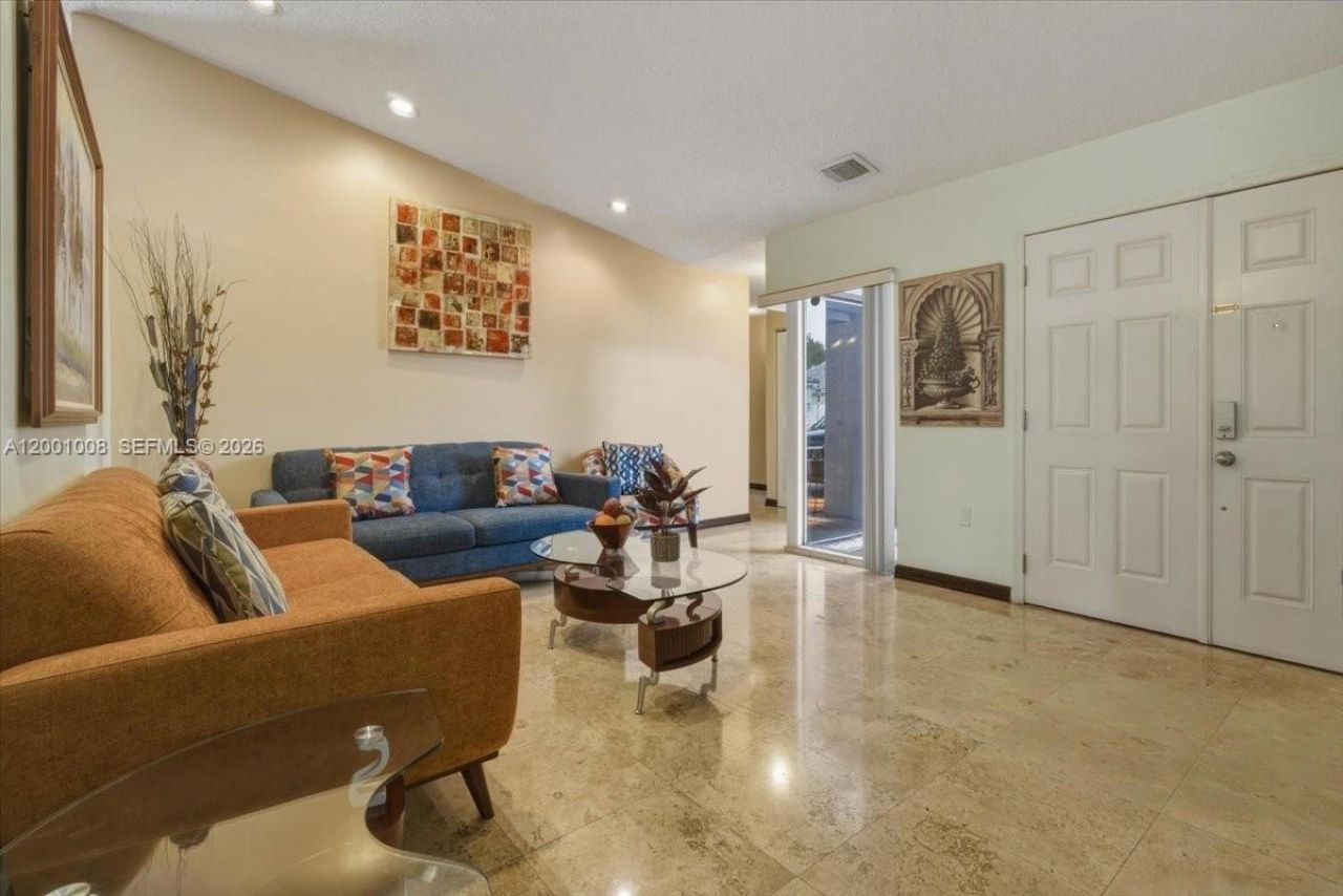 10959 SW 72nd Ter, Miami, FL 33173 Photo