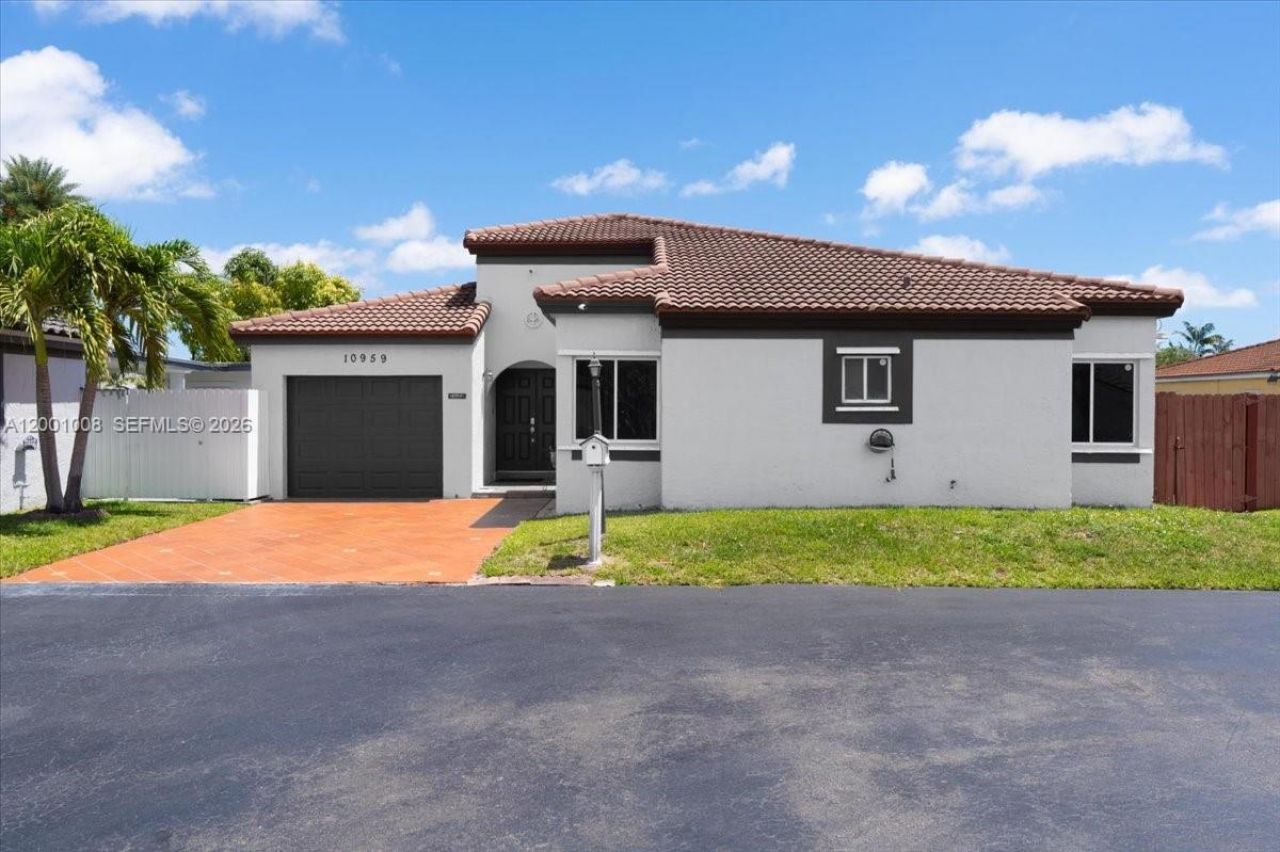 10959 SW 72nd Ter, Miami, FL 33173 Photo