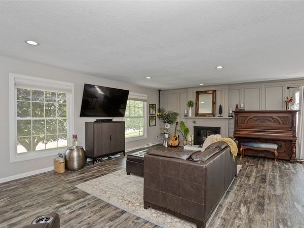 1422 19th Street, West Des Moines, IA 50265