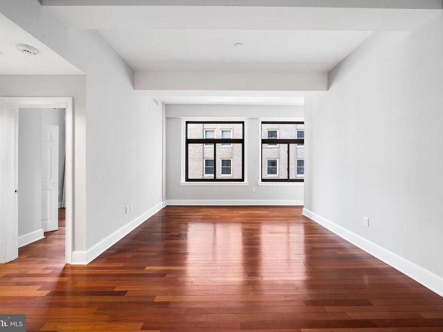 1500 Chestnut Street, Unit 18F, Philadelphia, PA 19102 Main Photo