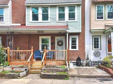 223 PARKSIDE LANE, GLENSIDE, PA 19038