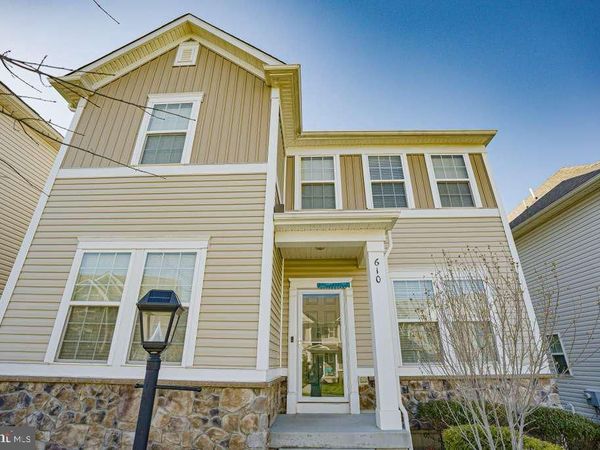 610 KENT COURT, CHESTER SPRINGS, PA 19425