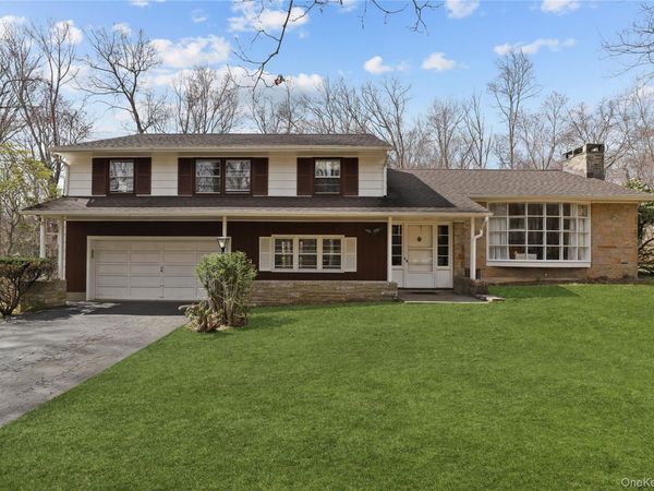 15 Laurel Road, Pound Ridge, NY 10576