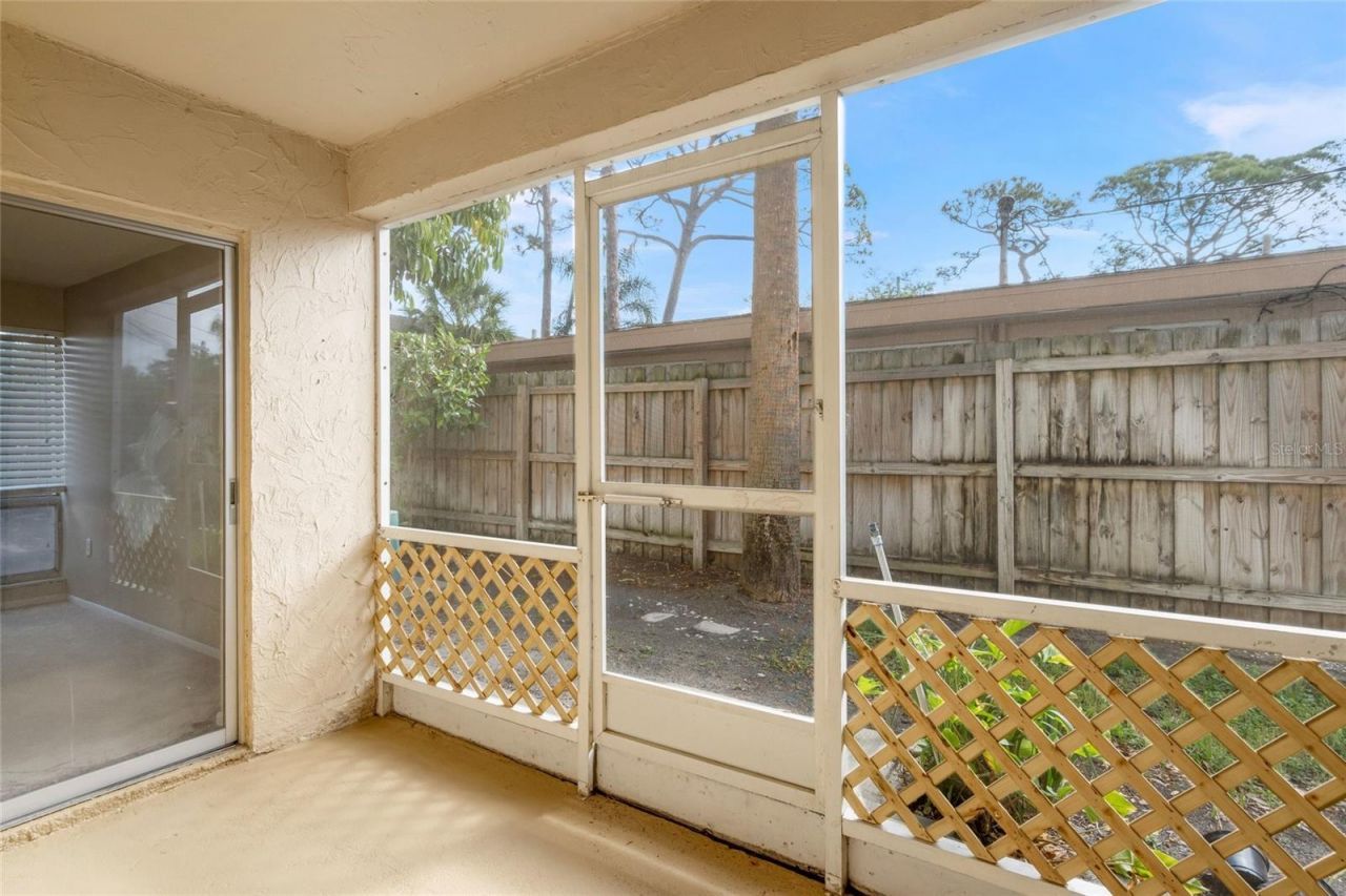 2121 Wood Street, Unit A103, Sarasota, FL 34237 Photo