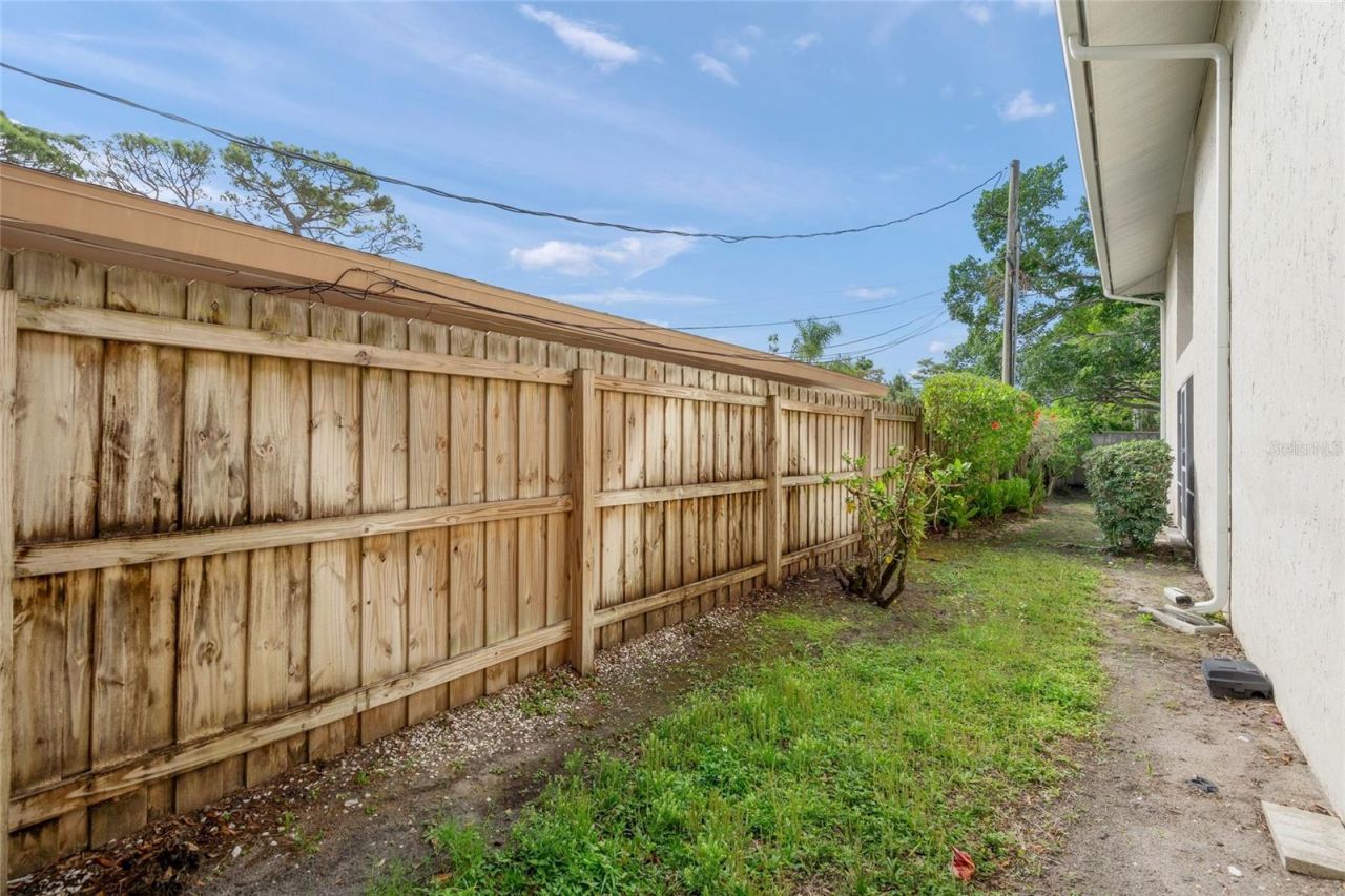 2121 Wood Street, Unit A103, Sarasota, FL 34237 Photo