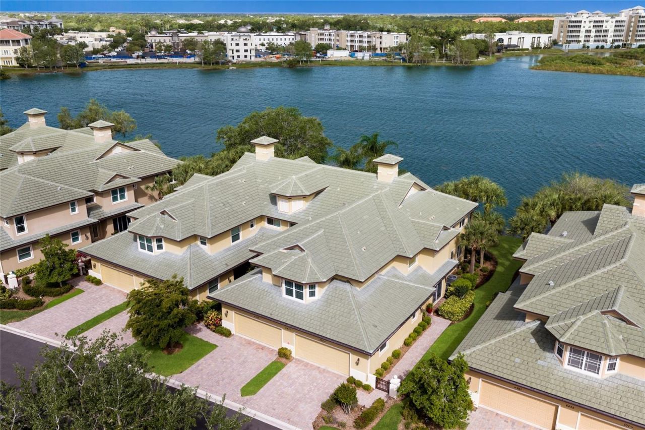 6431 Moorings Point Circle, Unit 202, Lakewood Ranch, FL 34202 Photo