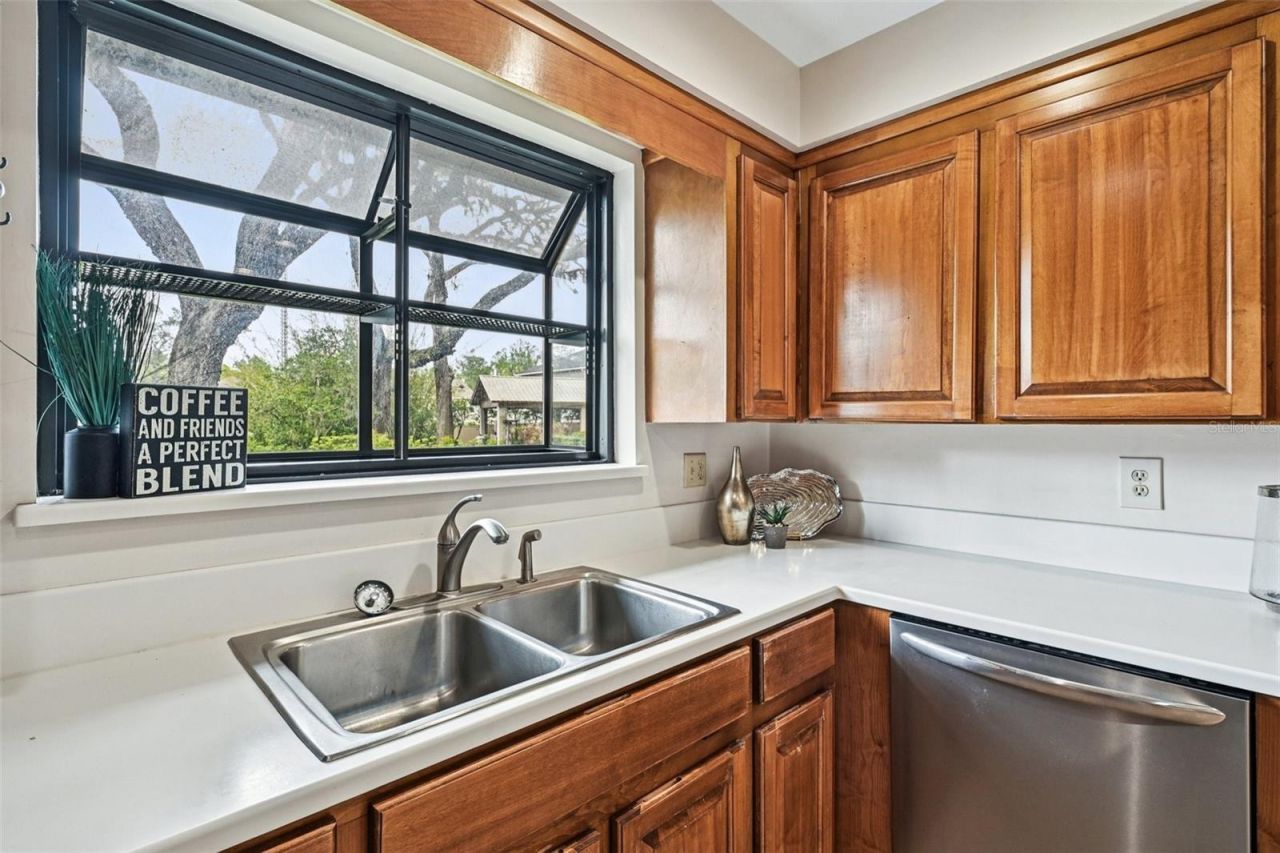 8507 Synhoff Drive, Jacksonville, FL 32216 Photo