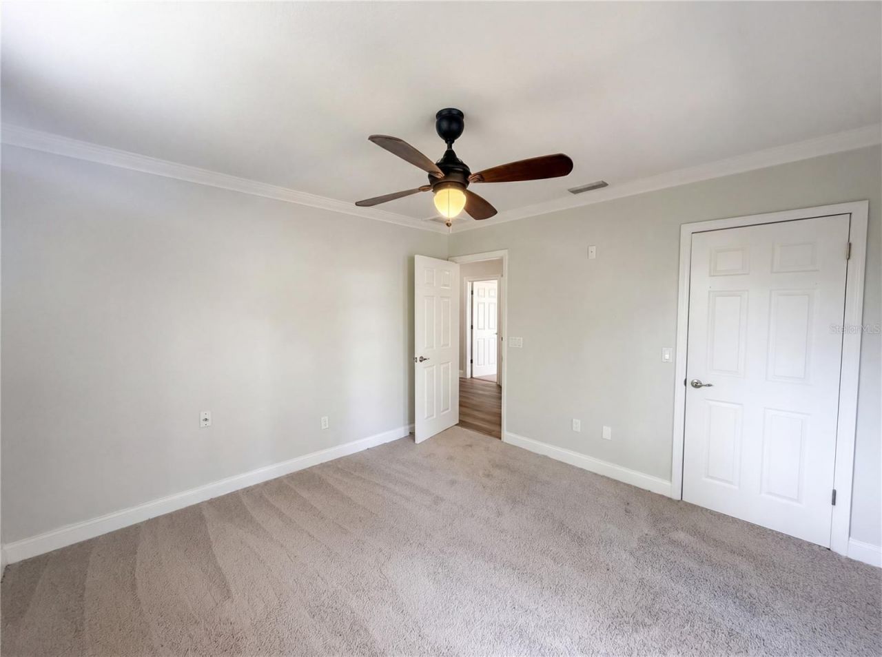 5609 Executive Drive, New Port Richey, FL 34652 Photo