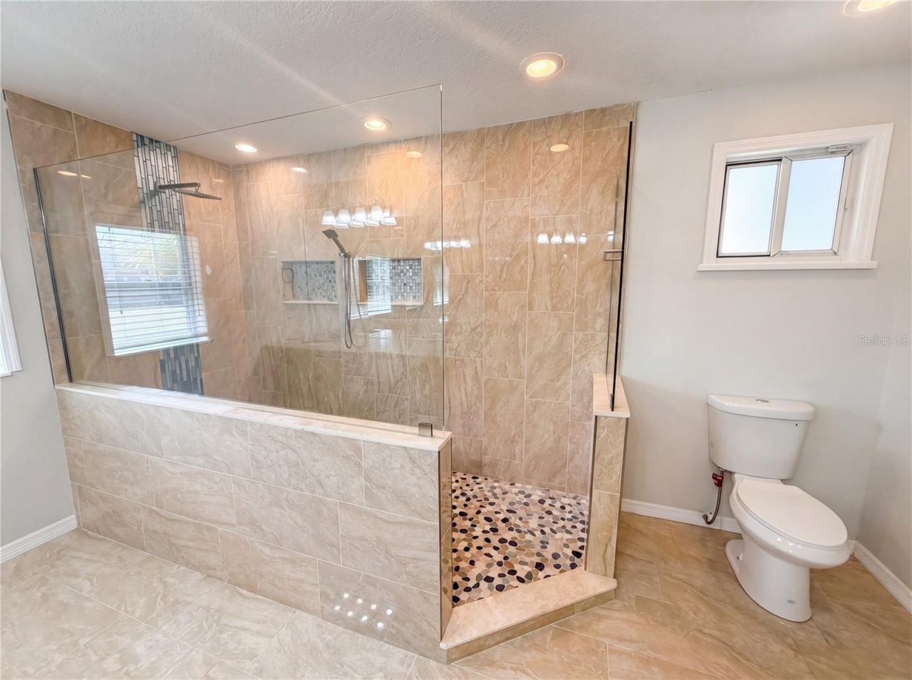 5609 Executive Drive, New Port Richey, FL 34652 Photo