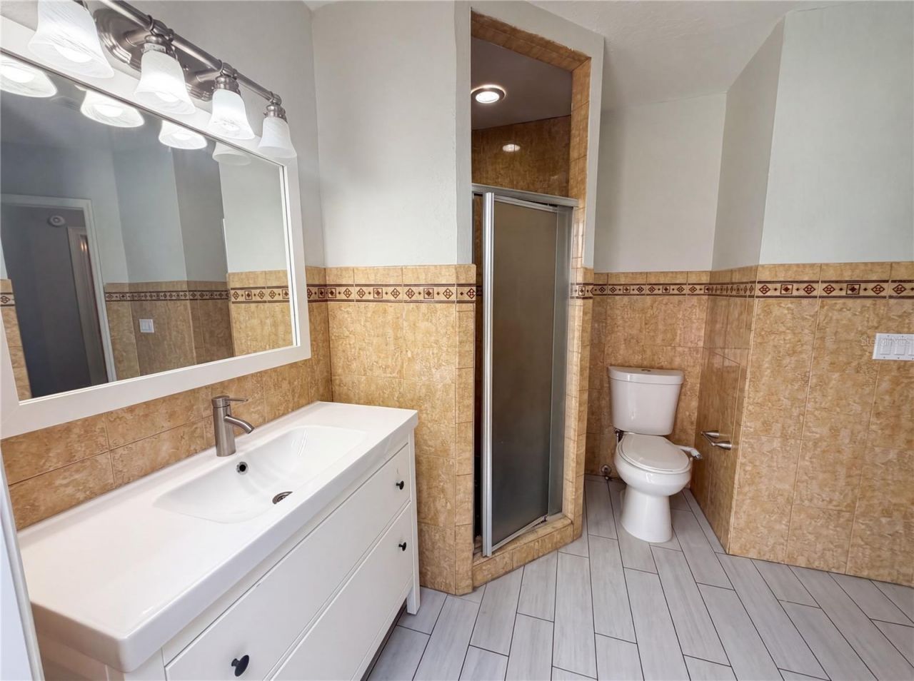 5609 Executive Drive, New Port Richey, FL 34652 Photo