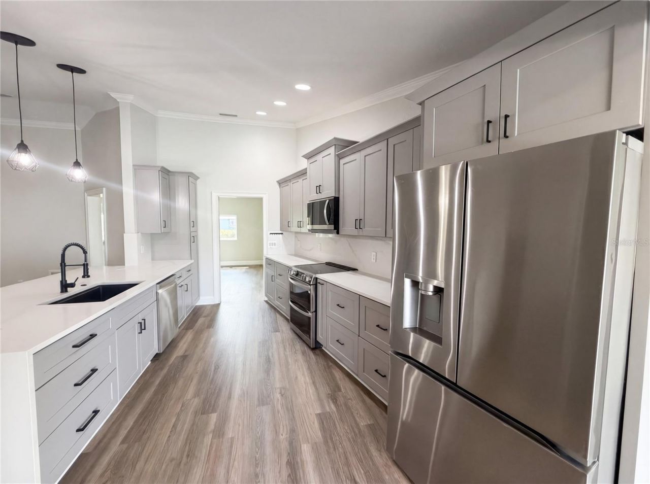 5609 Executive Drive, New Port Richey, FL 34652 Photo