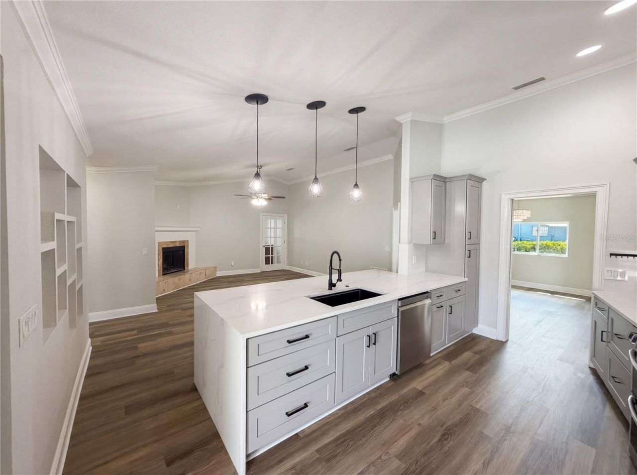 5609 Executive Drive, New Port Richey, FL 34652 Photo