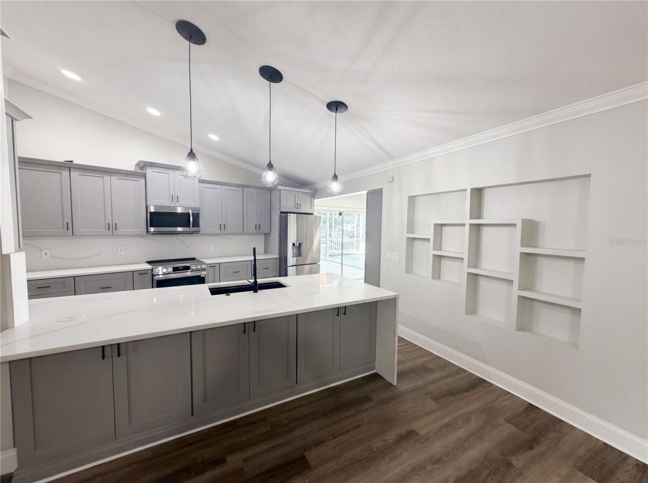 5609 Executive Drive, New Port Richey, FL 34652 Photo