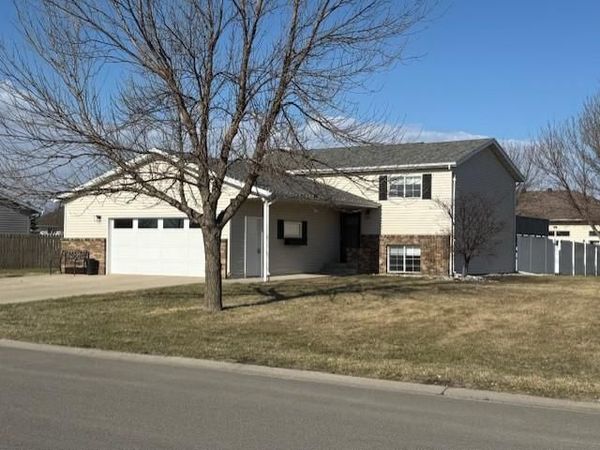 313 15th Street N, Breckenridge, MN 56520