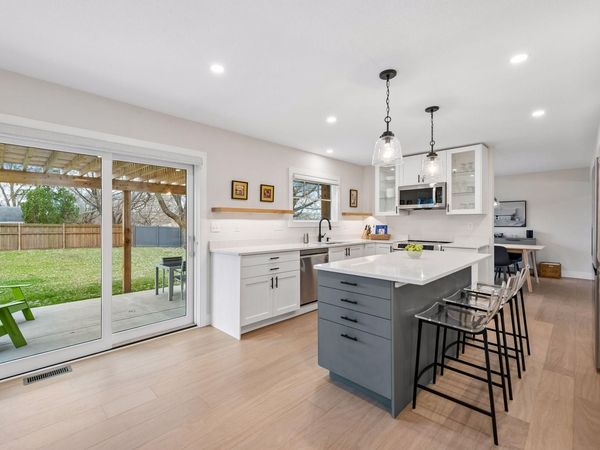 4921 Trillium Lane, Edina, MN 55435