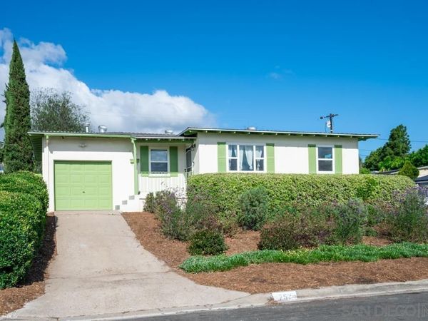 752 Hillsview, El Cajon, CA 92020
