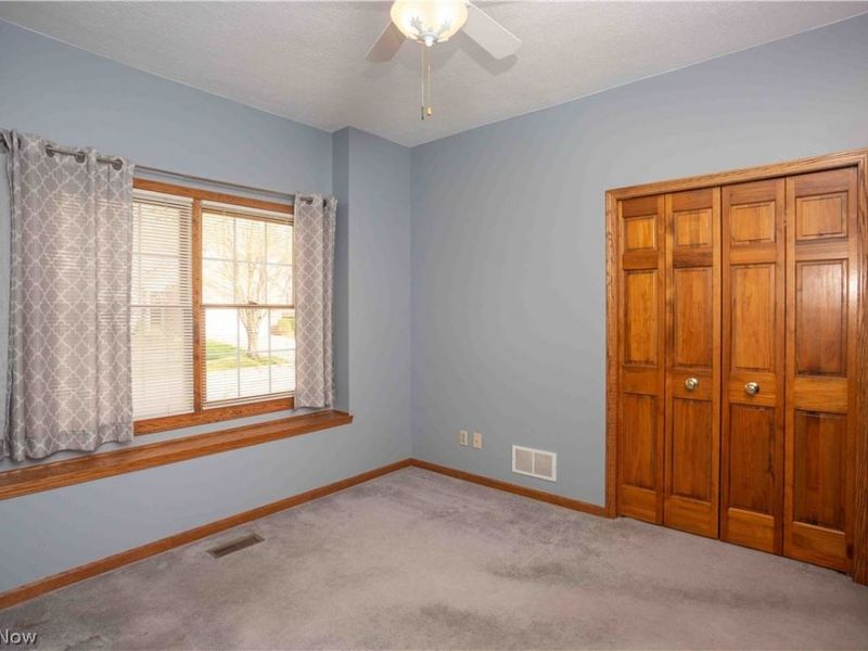 647 N Ridgecliff Street, Tallmadge, OH 44278 Photo 18