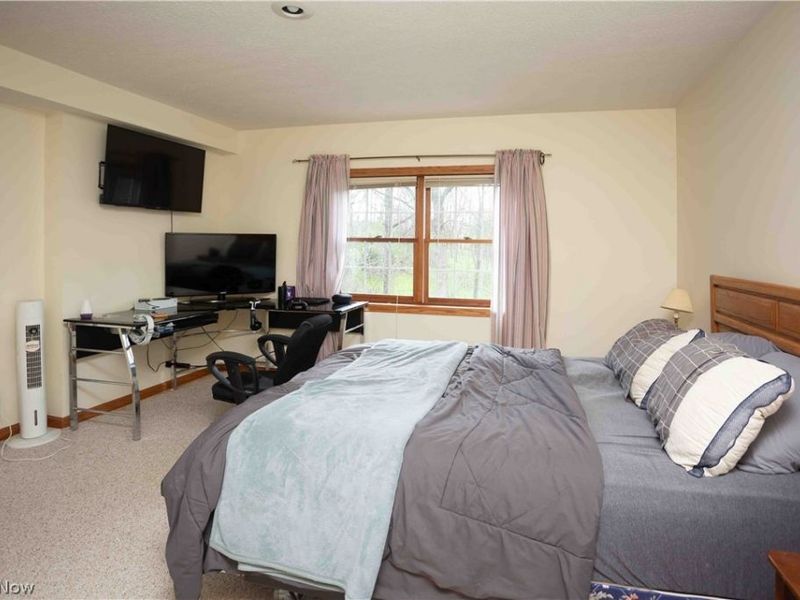 647 N Ridgecliff Street, Tallmadge, OH 44278 Photo 27