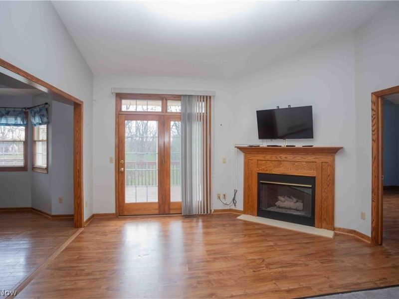 647 N Ridgecliff Street, Tallmadge, OH 44278 Photo 6