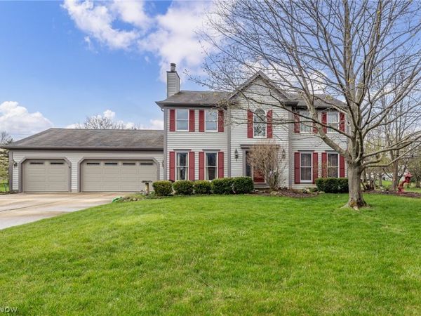 12720 Cottonwood Lane , North Royalton, OH 44133