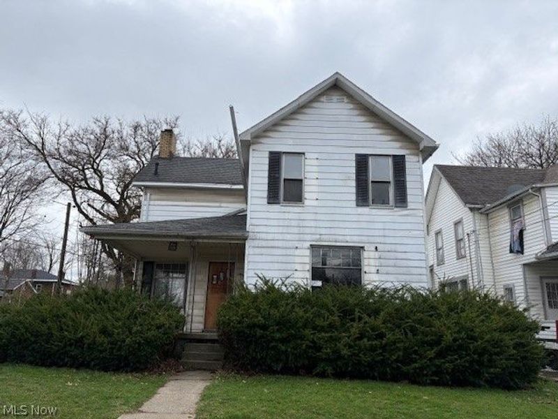 223 E Oxford Street, Alliance, OH 44601 Photo 1
