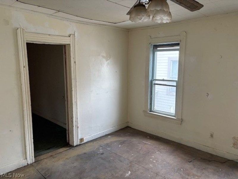 223 E Oxford Street, Alliance, OH 44601 Photo 12