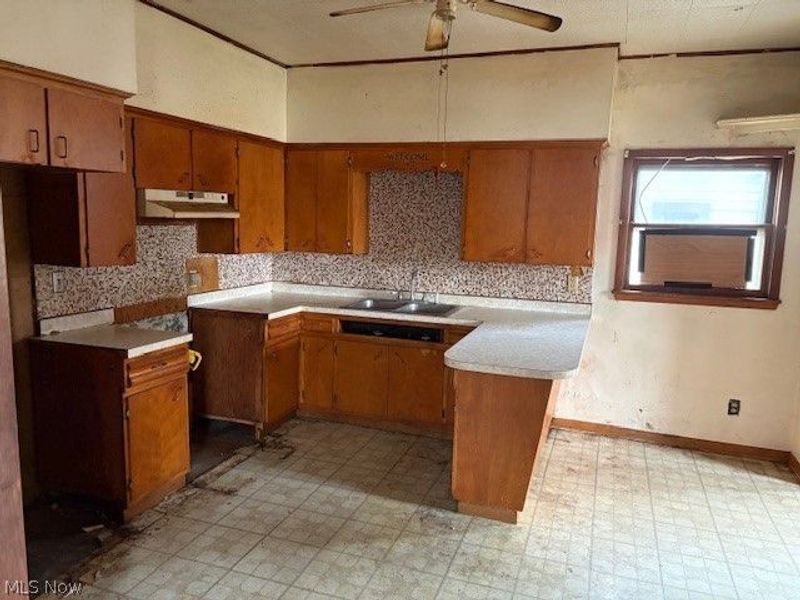 223 E Oxford Street, Alliance, OH 44601 Photo 7