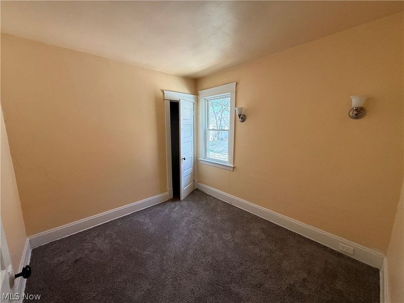 10922 Tacoma Avenue, Cleveland, OH 44108 Photo 10