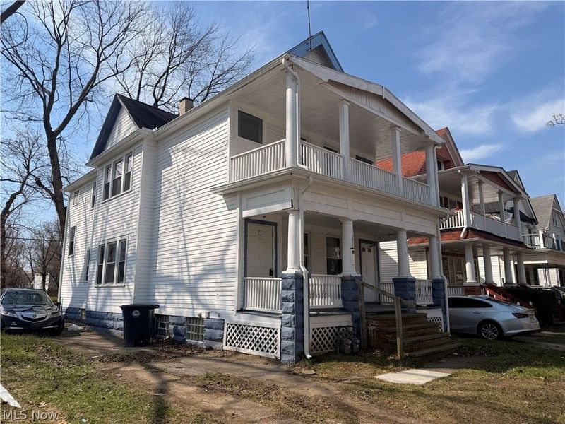 10922 Tacoma Avenue, Cleveland, OH 44108 Photo 2