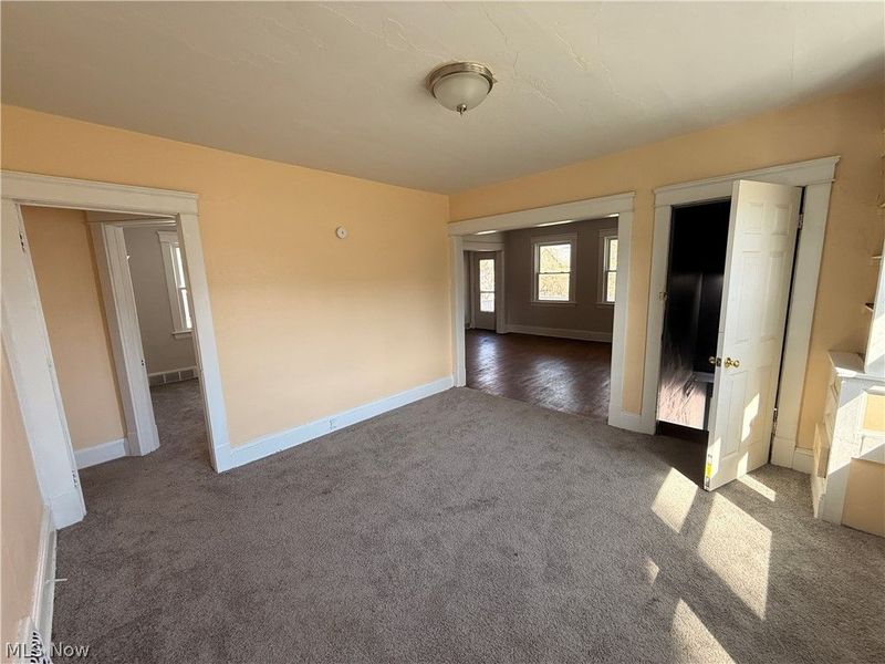 10922 Tacoma Avenue, Cleveland, OH 44108 Photo 5