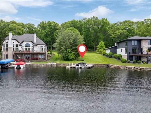 Bayview Terrace , Akron, OH 44319