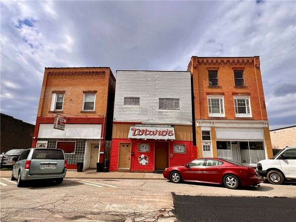 1611 5th Ave, New Kensington, PA 15068