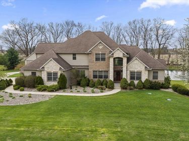 53785 Blue Lake Drive, Elkhart, IN 46514