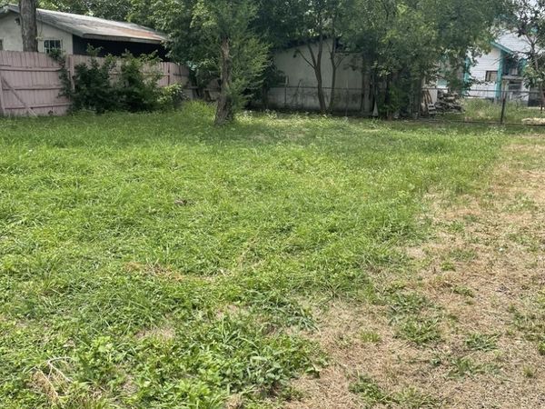 812 W HOLLYWOOD AVE, San Antonio, TX 78212