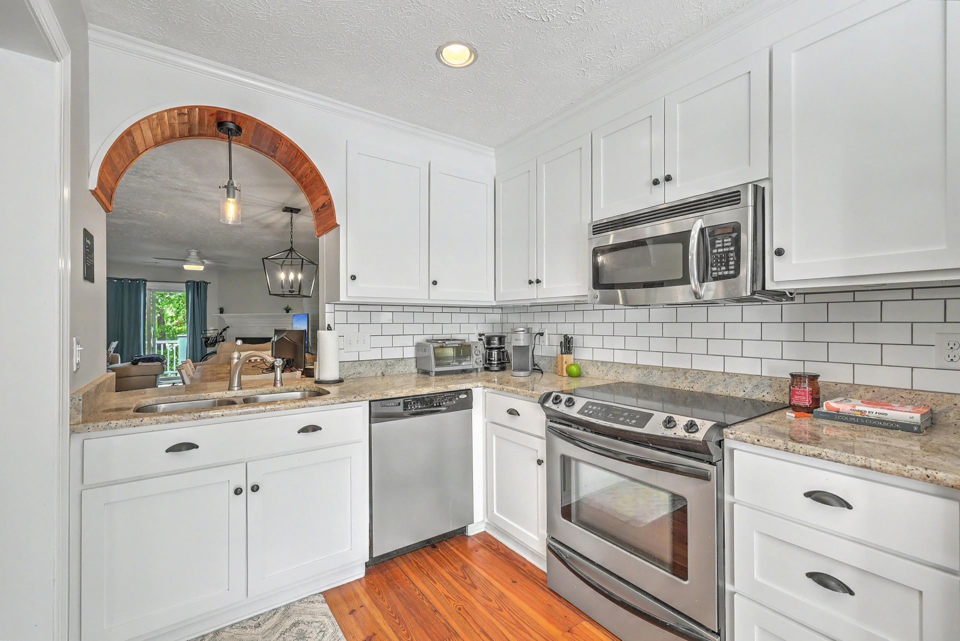 1713 Greystone Boulevard Photo 10