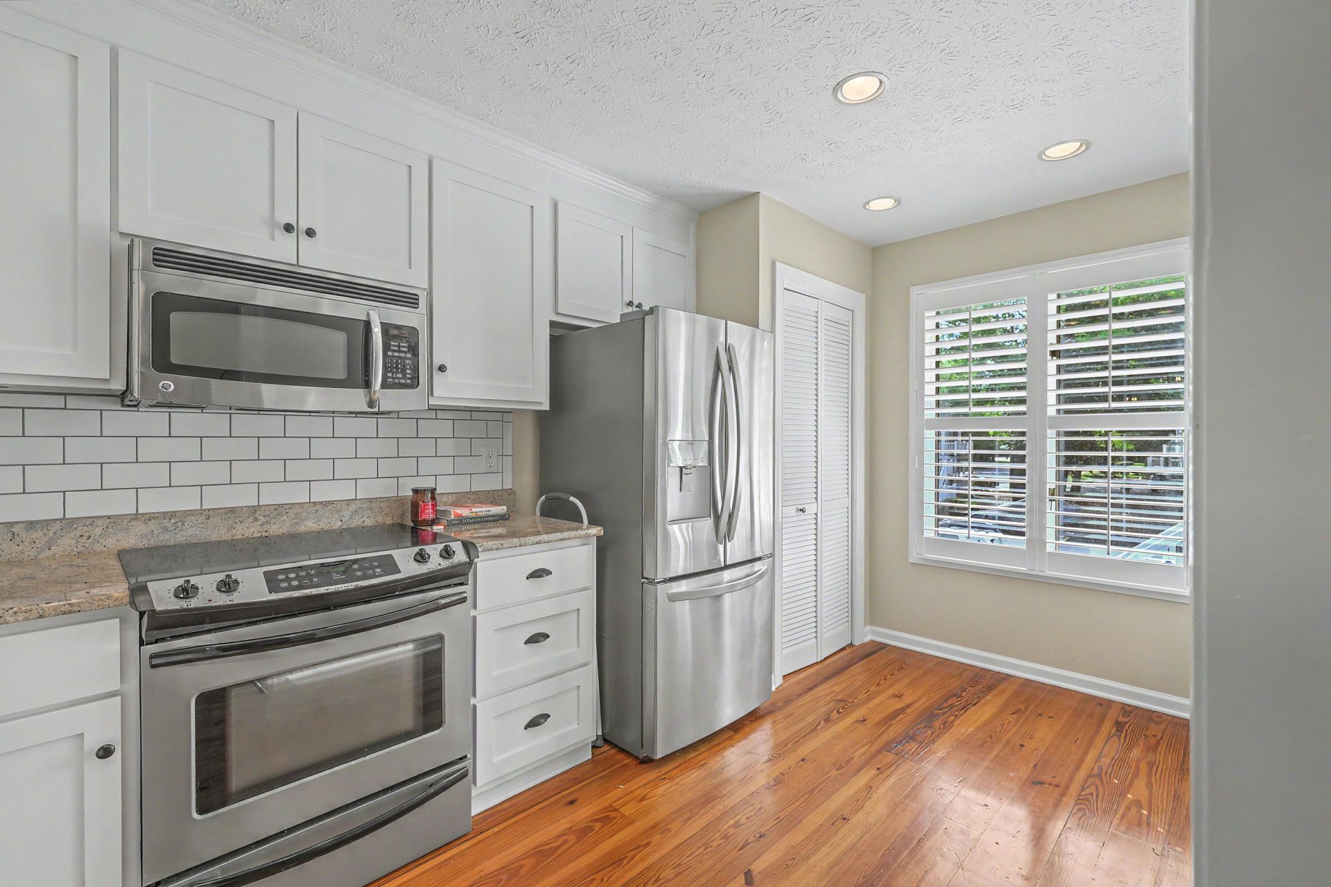 1713 Greystone Boulevard Photo 7