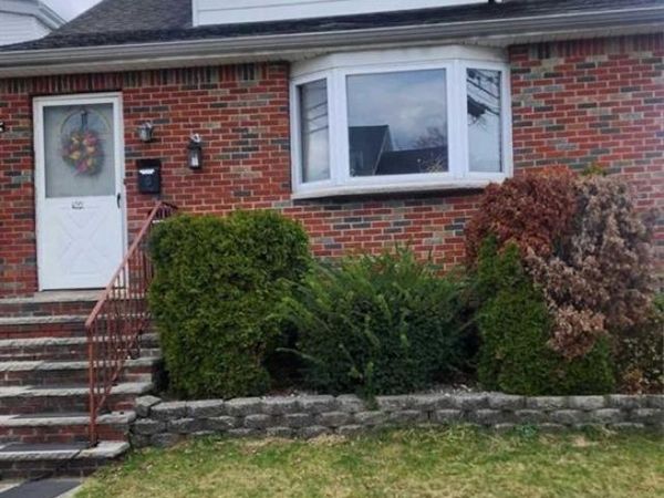 366 Kingsland Avenue 2, LYNDHURST, NJ 07071